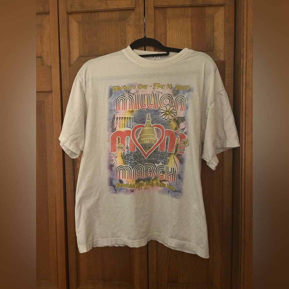 Million Moms March Men’s Oversized Sz L Y2K Vintage White Cotton Shirt